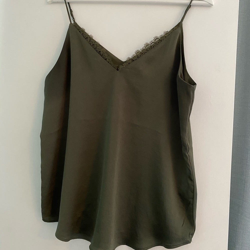 EUC Express size M camisole Olive Green